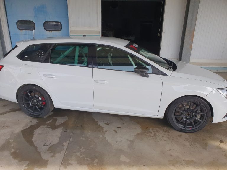SEAT LEON ST DSG 300HP