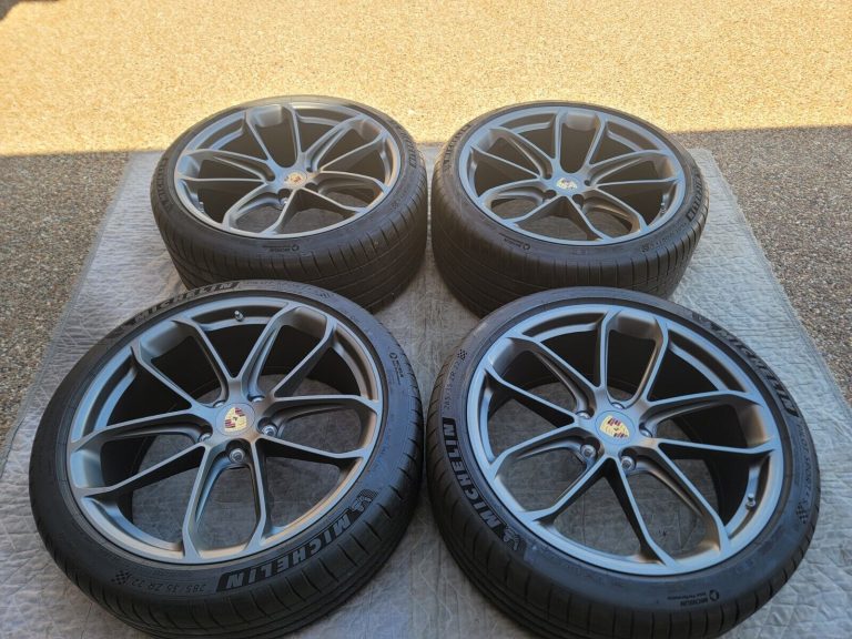 PORSCHE 9YO CAYENNE COUPE GT OEM 22″ COMPETITION WHEELS/TIRES/TPMS & CAPS SET