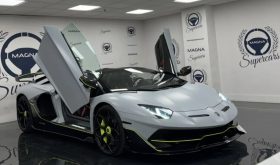 Lamborghini Aventador SVJ Roadster