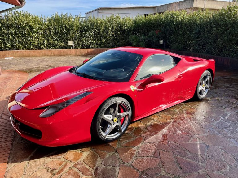 Ferrari 458 Italia Service history
