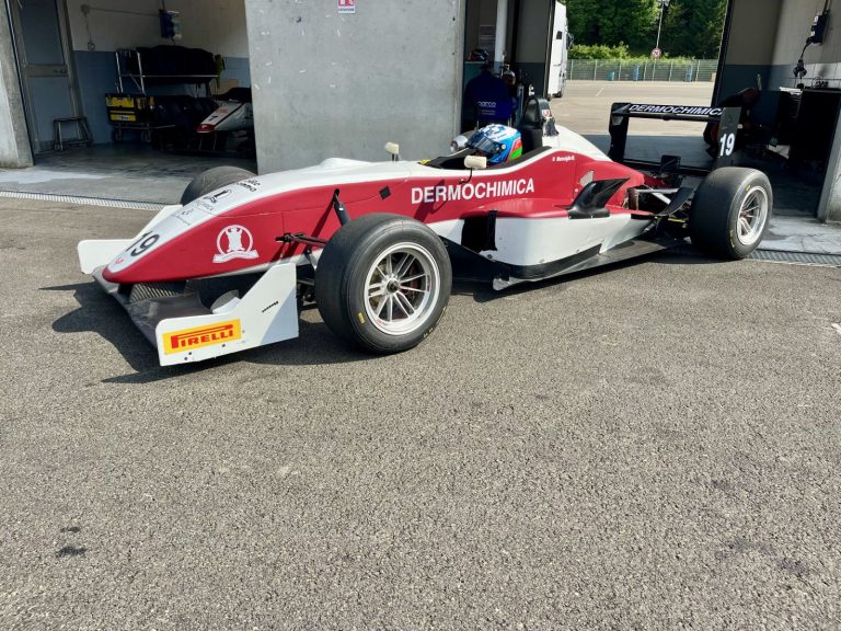 F3 Dallara F307 238HP