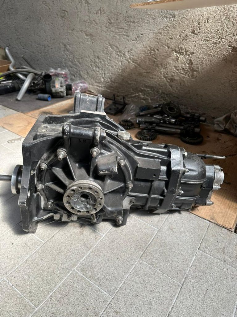 Hewland FGB-400 5 gear Gearbox