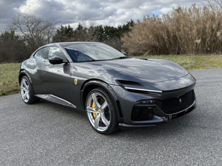Ferrari Purosangue 6.5 V12