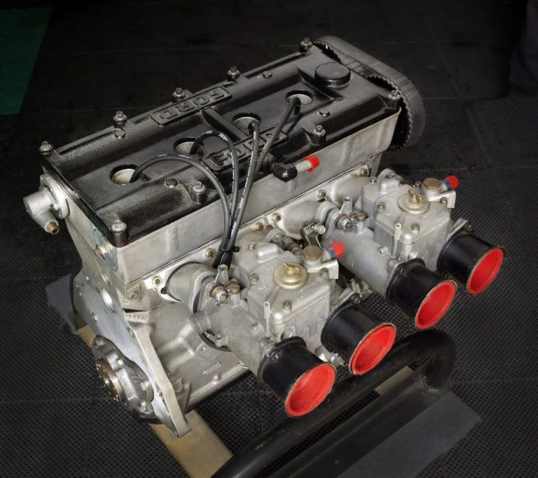 Ford-Cosworth BDG 2.0L Engine