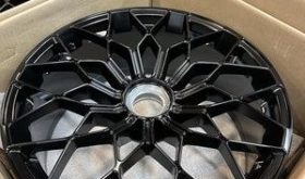 Lamborghini Huracan STO 20” OEM Center Lock Wheels