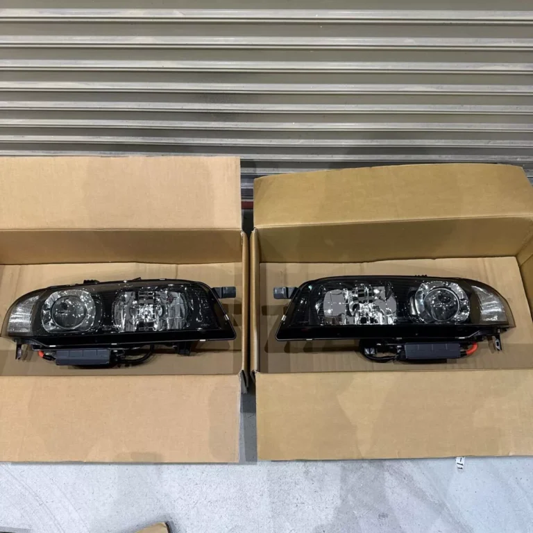 Genuine Front Xenon Head Lights Lamps For: Nissan Skyline R33 GTR BCNR33 95-98