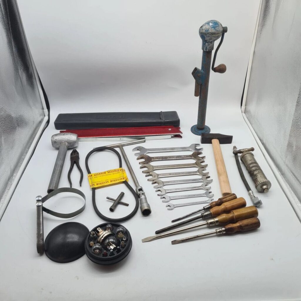 Ferrari 330 GT 2+2 tool kit rool bag 5/66 Beta Auto N° 55 grease gun 250 GT GTE