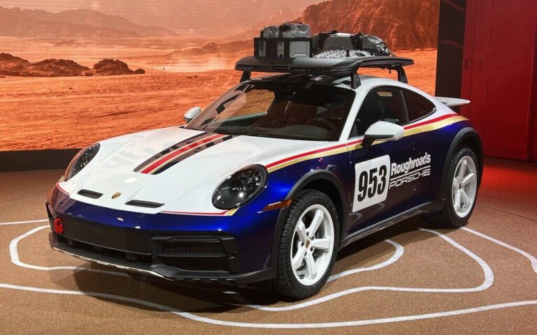 Porsche 992 Dakar