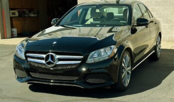 2017 Mercedes-Benz 300 full