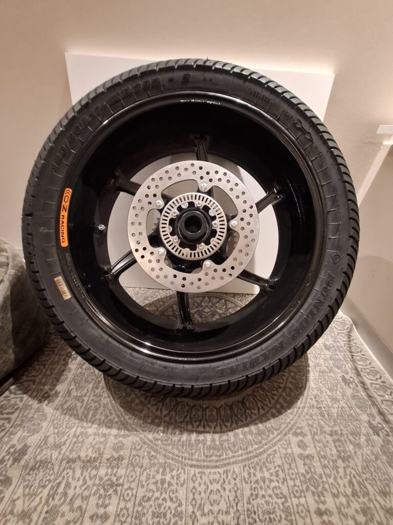 Complete set of wheels, original OZ magnesium for BMW M1000RR