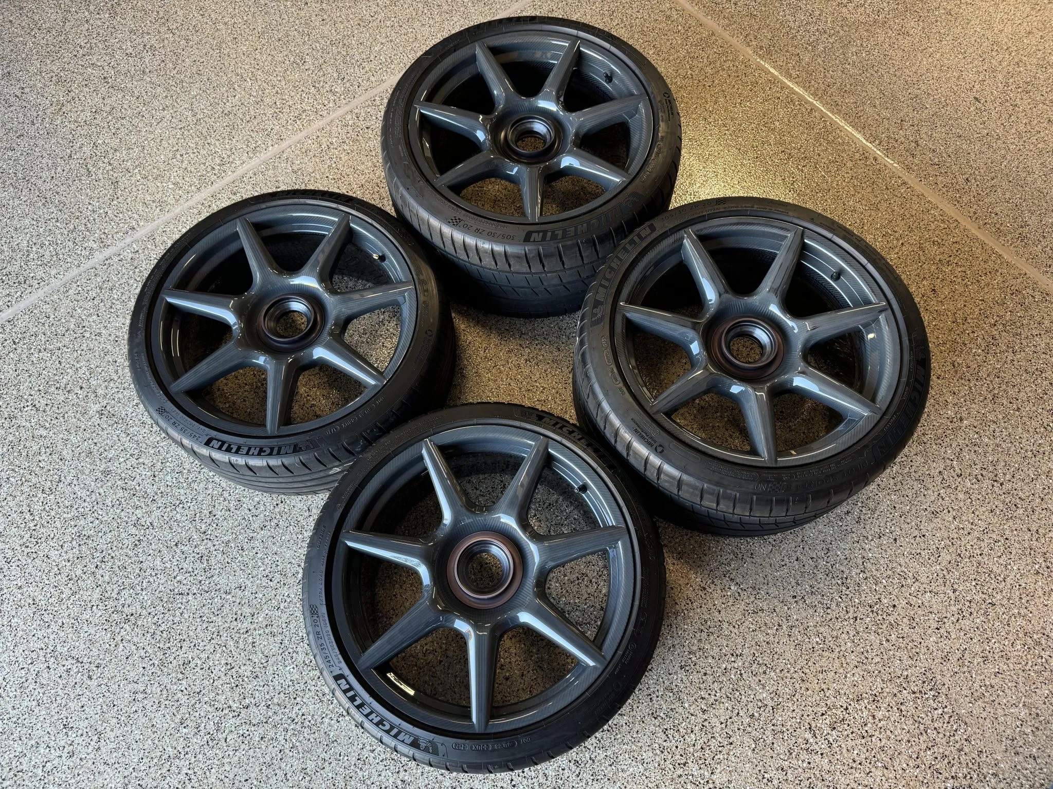 20×9″ and 20×11.5″ Porsche Carbon-Fiber Wheels