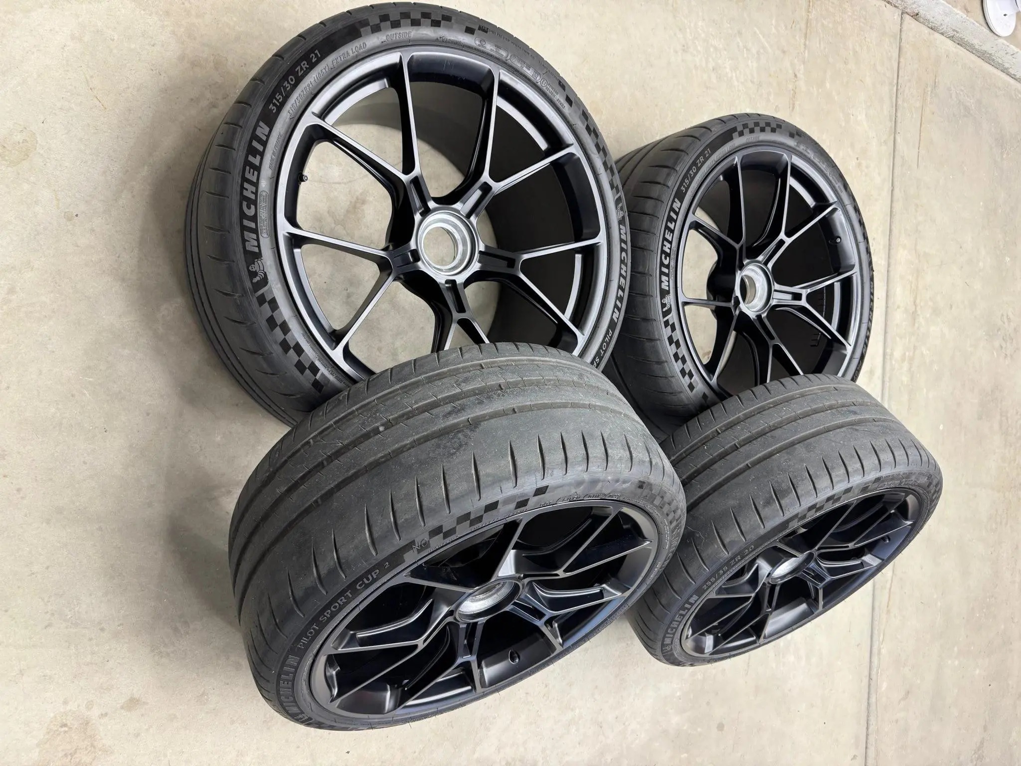 20×9.5″ and 21×12″ Wheels for Porsche 992 GT3