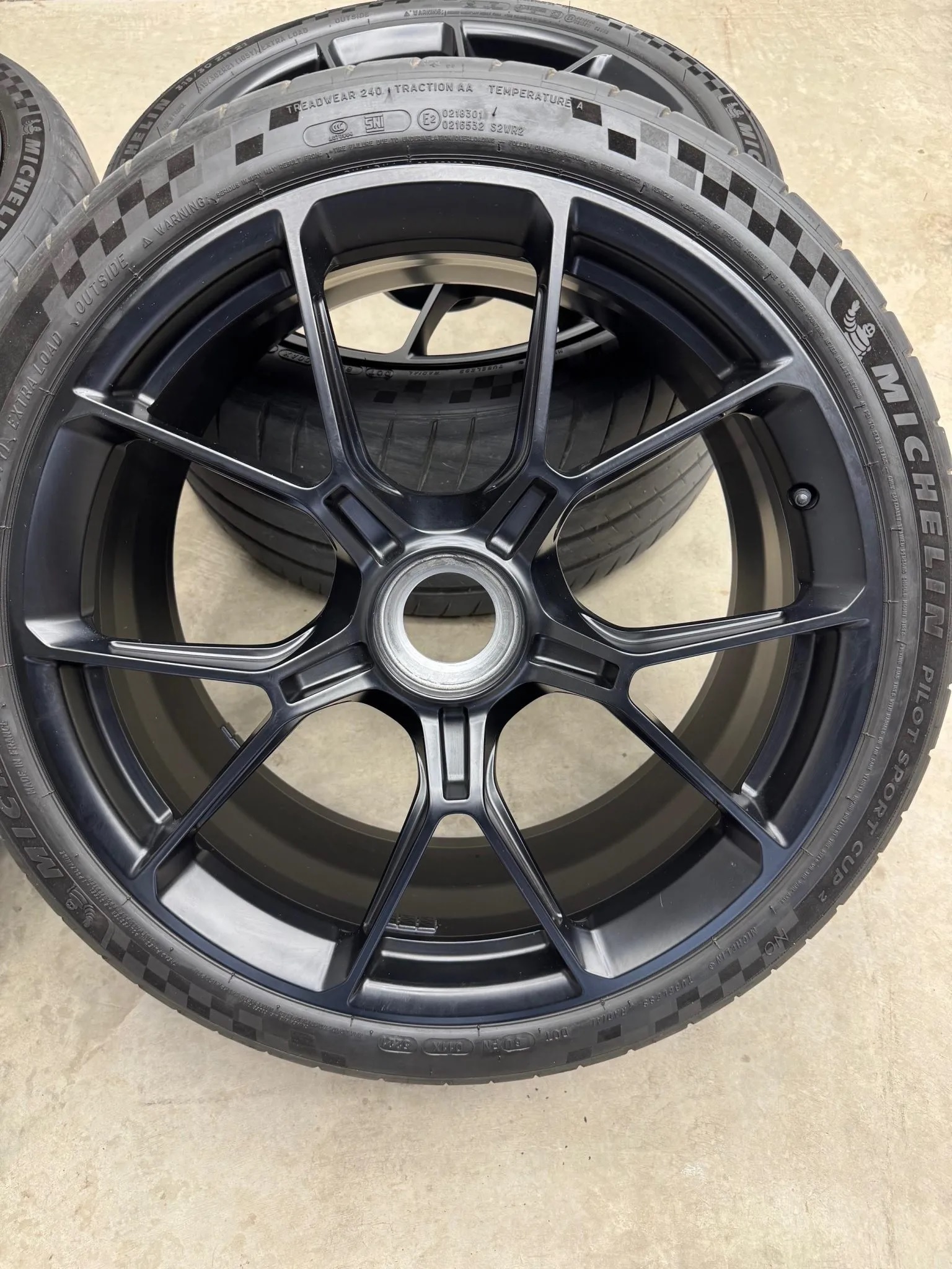 20×9.5″ and 21×12″ Wheels for Porsche 992 GT3