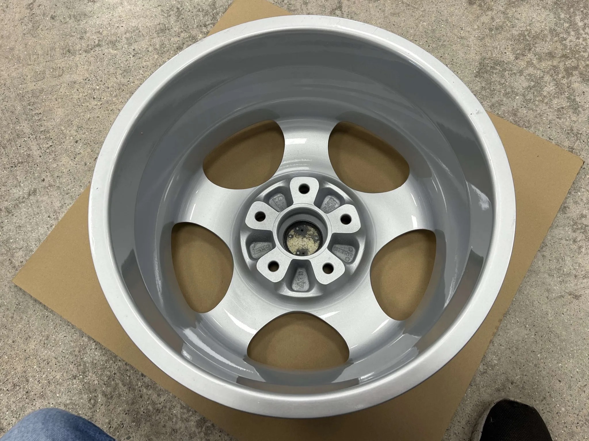 17×7.5″ and 17×9″ Magnesium Porsche Cup 1 Wheels by SM