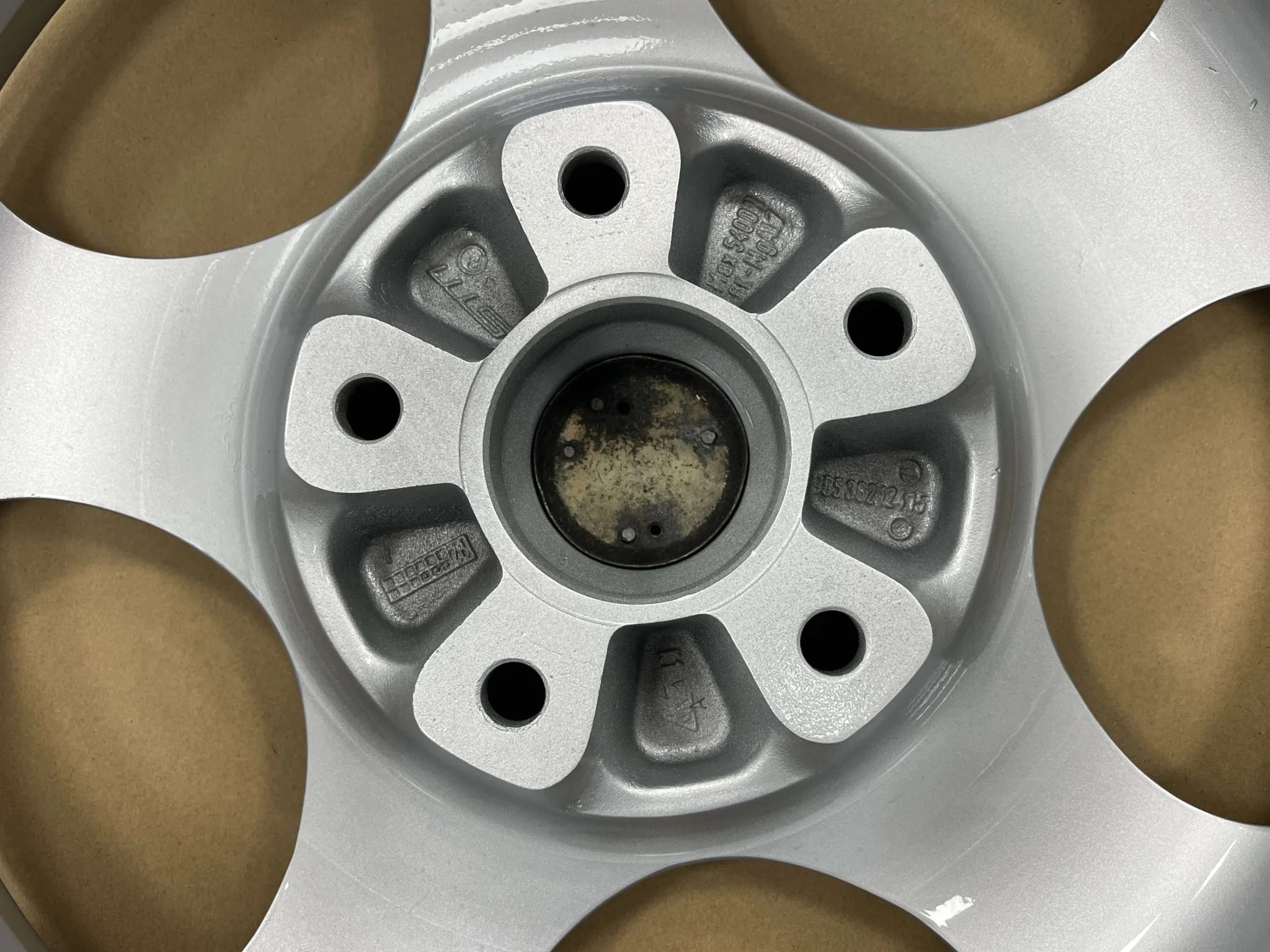 17×7.5″ and 17×9″ Magnesium Porsche Cup 1 Wheels by SM