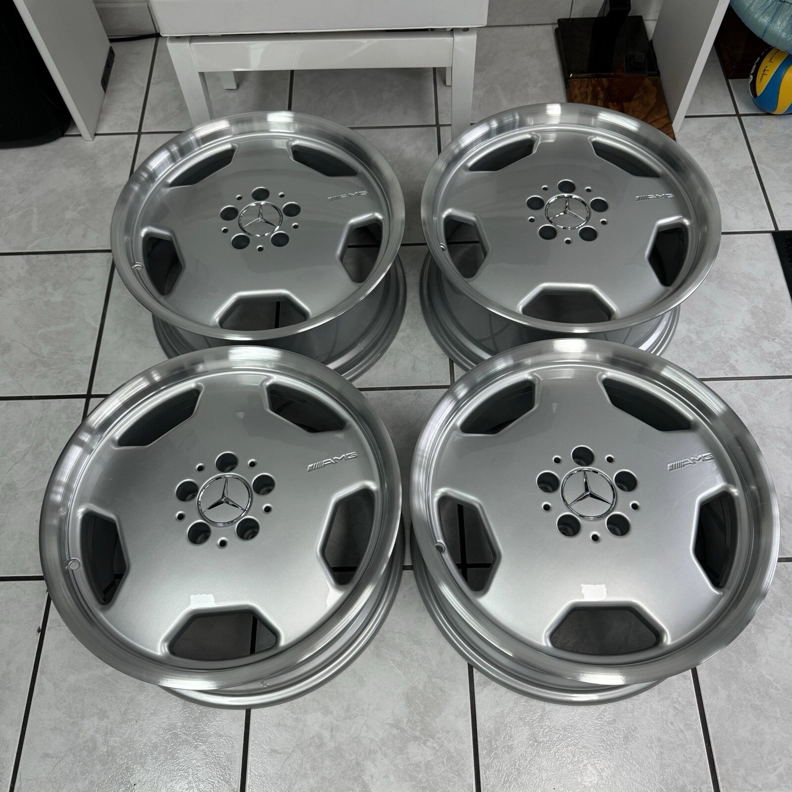 Mercedes-Benz AMG Monoblock rims 8Jx 18 Et31 HWA1294010102 R129 W124