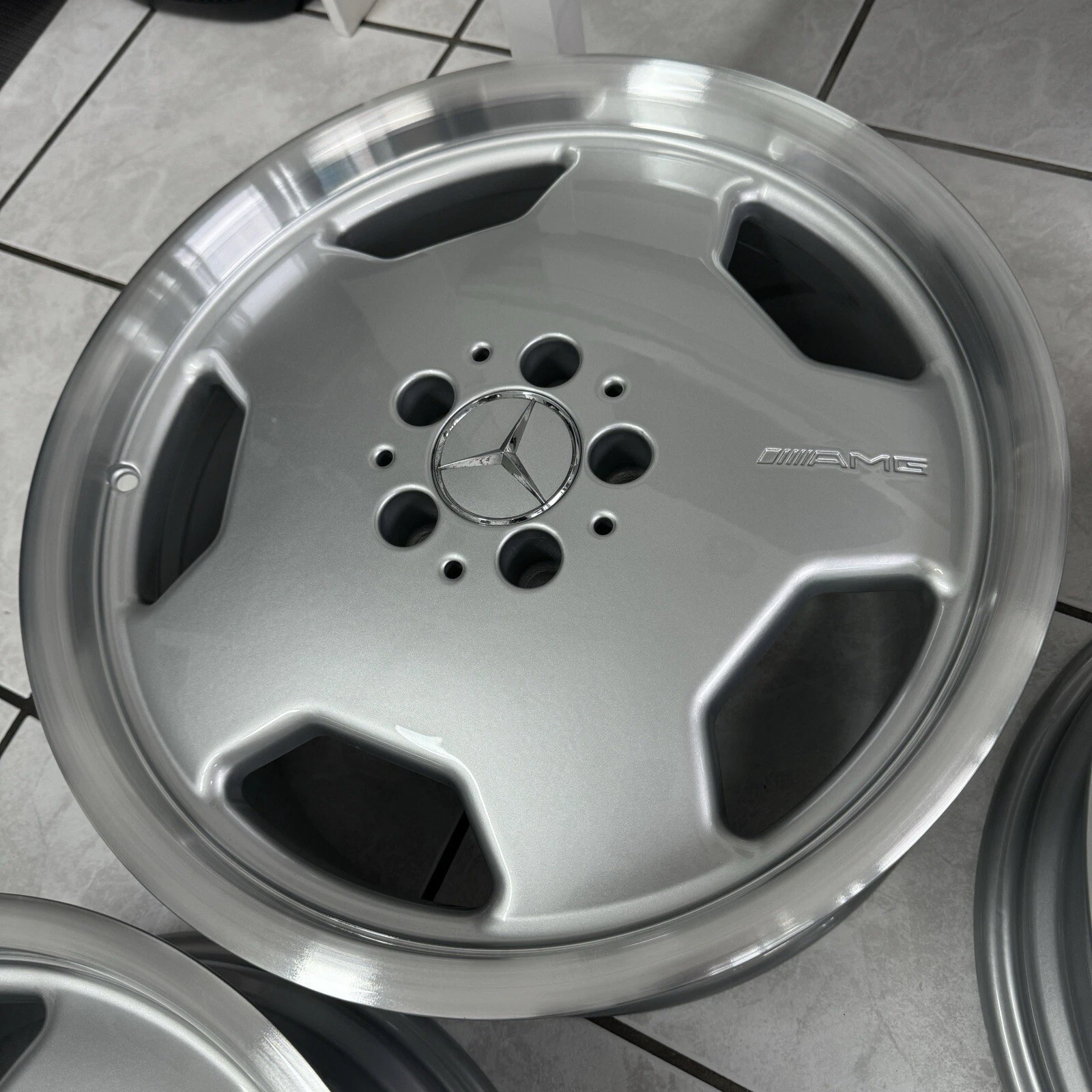 Mercedes-Benz AMG Monoblock rims 8Jx 18 Et31 HWA1294010102 R129 W124