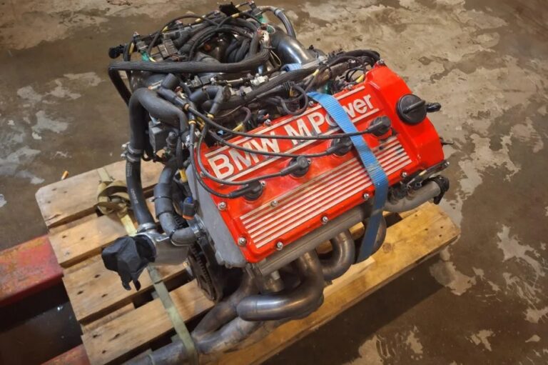 BMW S14 2.9L Race Engine
