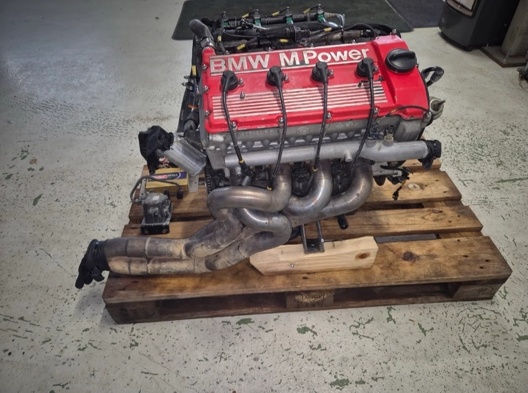 BMW S14 2.9L Race Engine