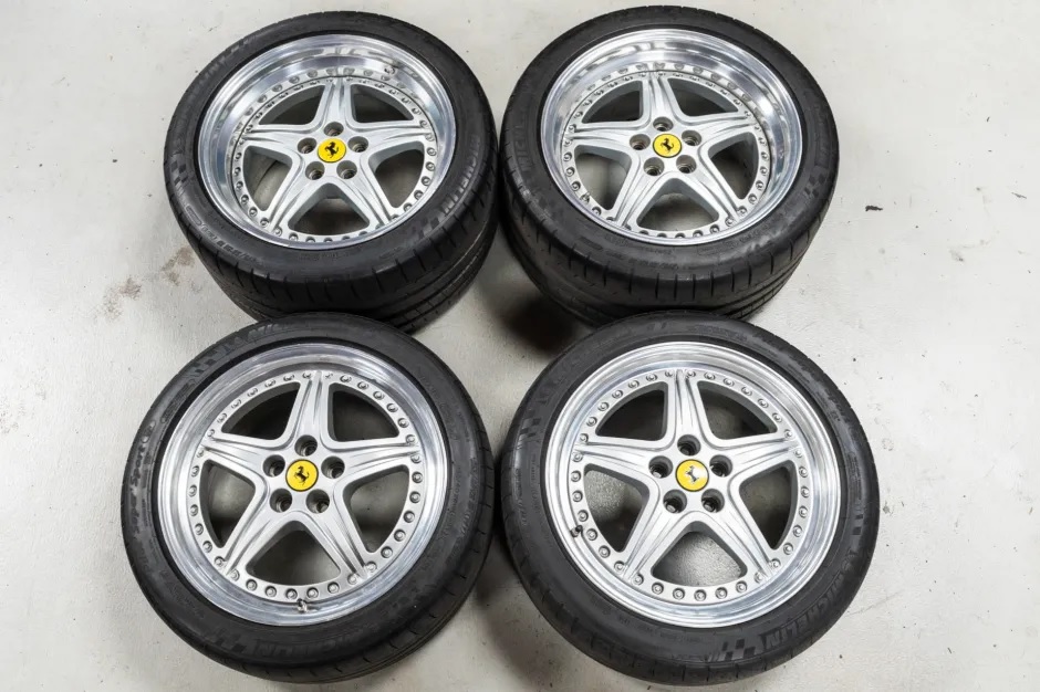 18×8.5″ and 18×10.5″ Speedline Wheels for Ferrari 550 Maranello