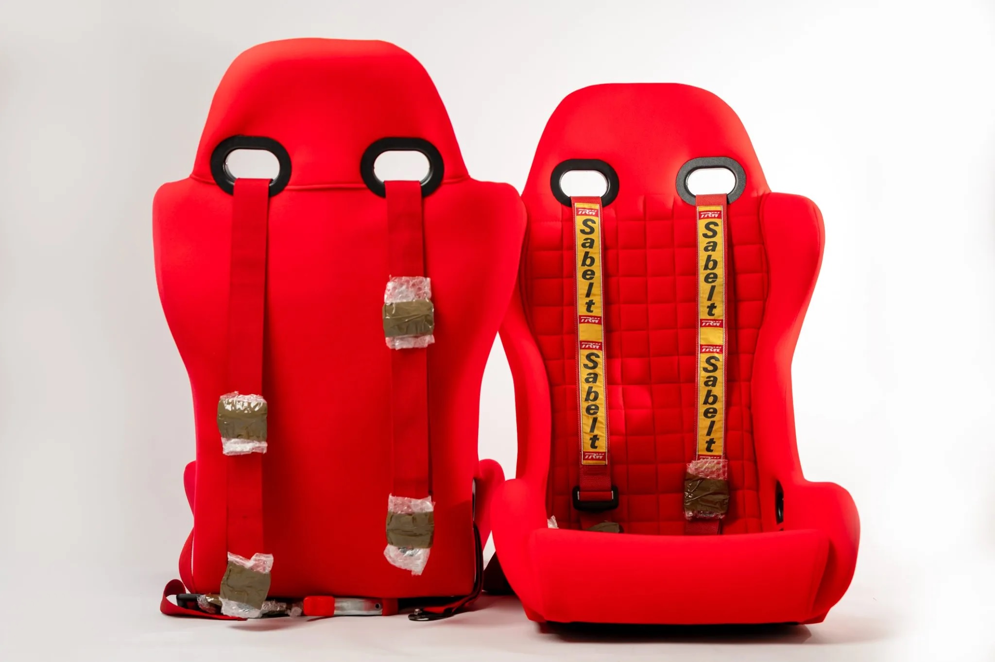 Ferrari F40 LM Seats and Sabelt Harnesses
