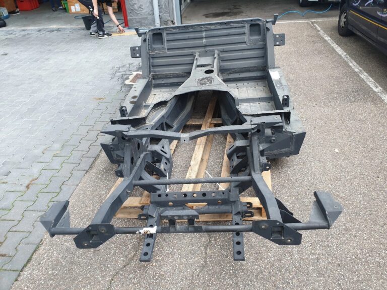 OEM Frame Chassis Floor Assembly Dodge Viper SRT10 8.3 V10 05/06