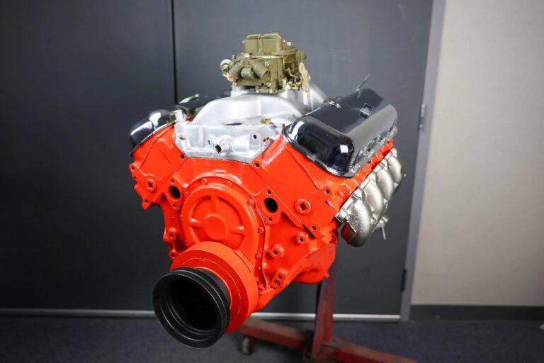 Chevrolet L72 427 V8 Engine