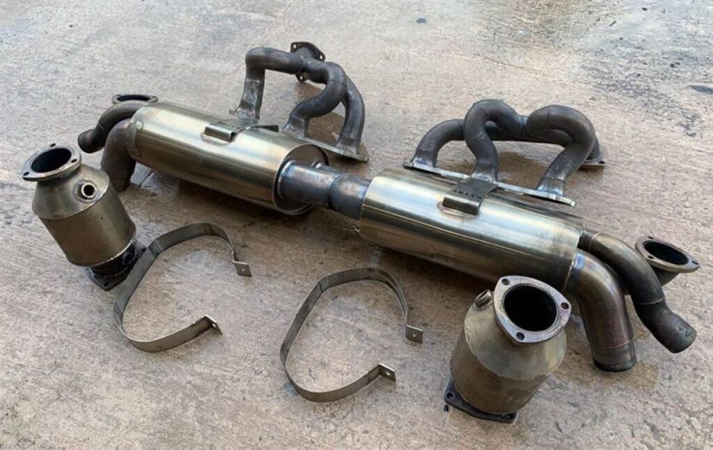 Porsche turbo exhaust system