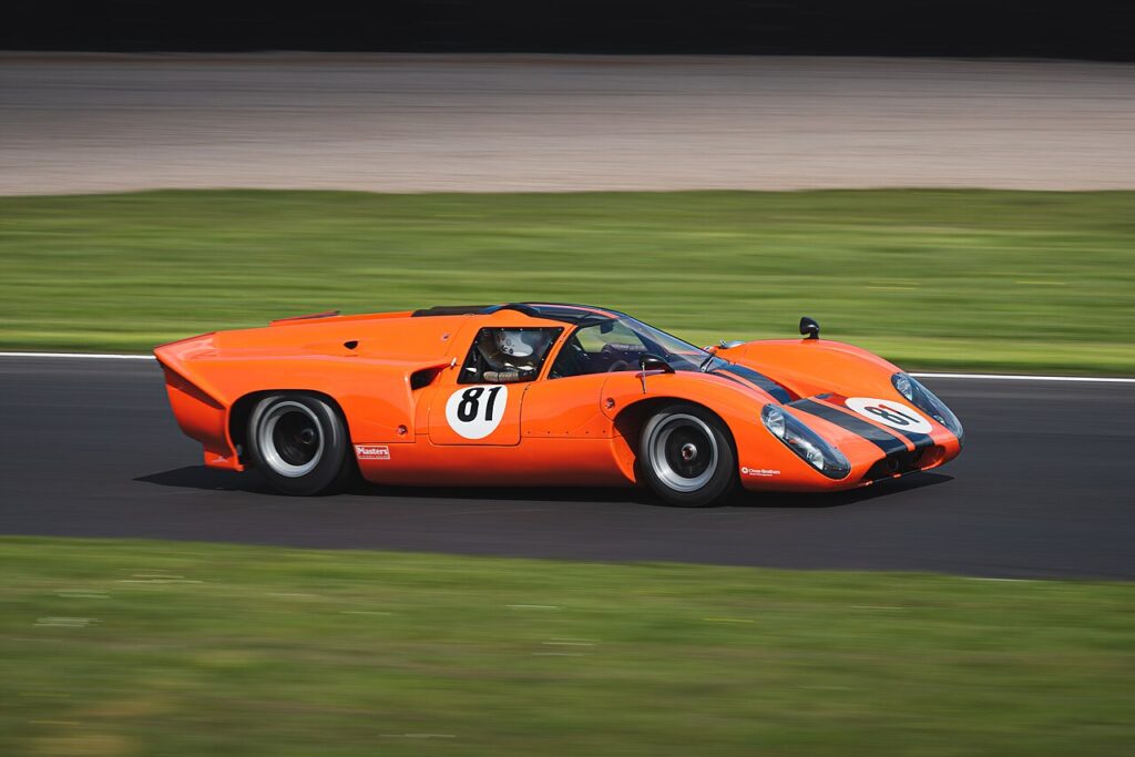 Lola T70 Mk3B
