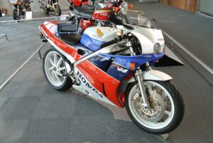 Honda VFR750R (RC30)