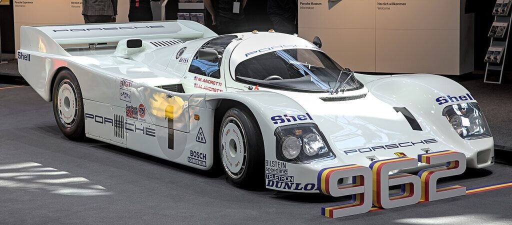 Porsche 962