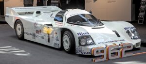 Porsche 962