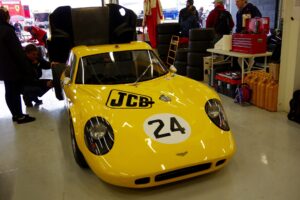 Chevron B8
