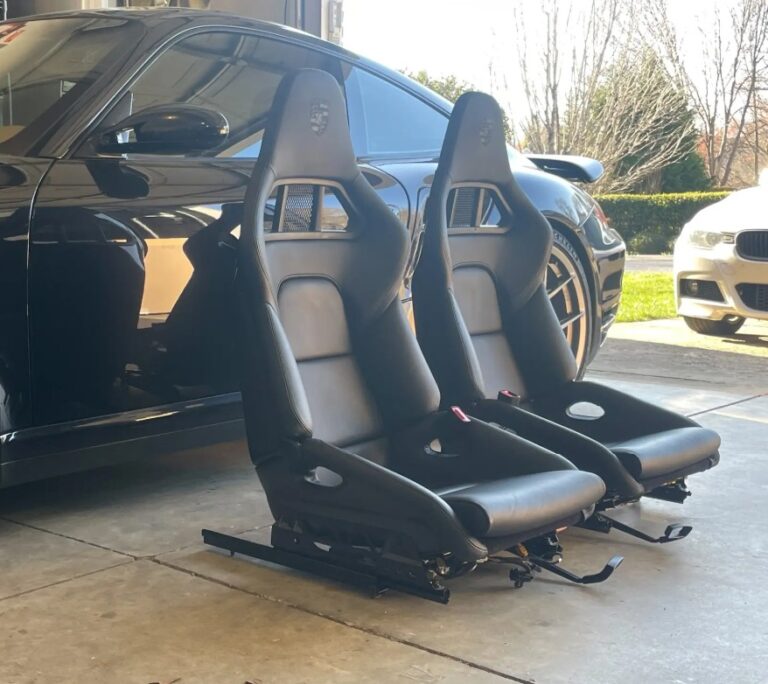 Porsche 991 RestOfWorld Folding Carbon Bucket Seats