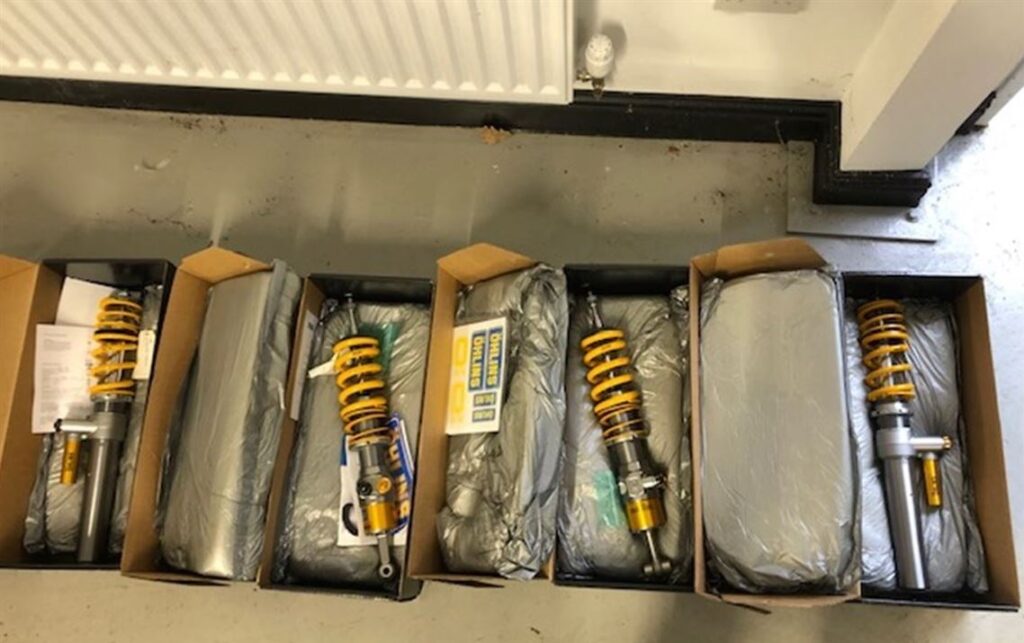 Ohlins ttx Suspension for Porsche 991 cup car