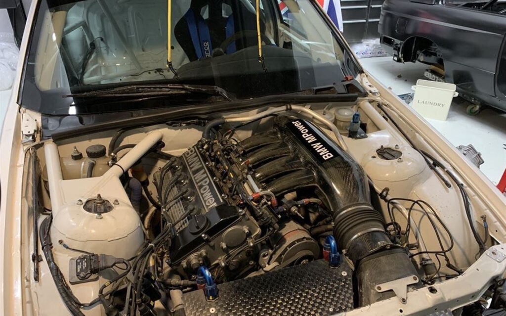 BMW Motorsport 2.9l S14 Race Engine