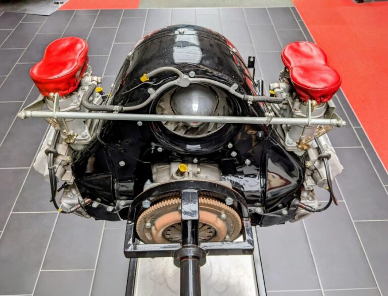 Porsche Furhmann Four-Cam Engine