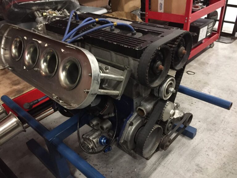 Cosworth BDG 2Litre Engine
