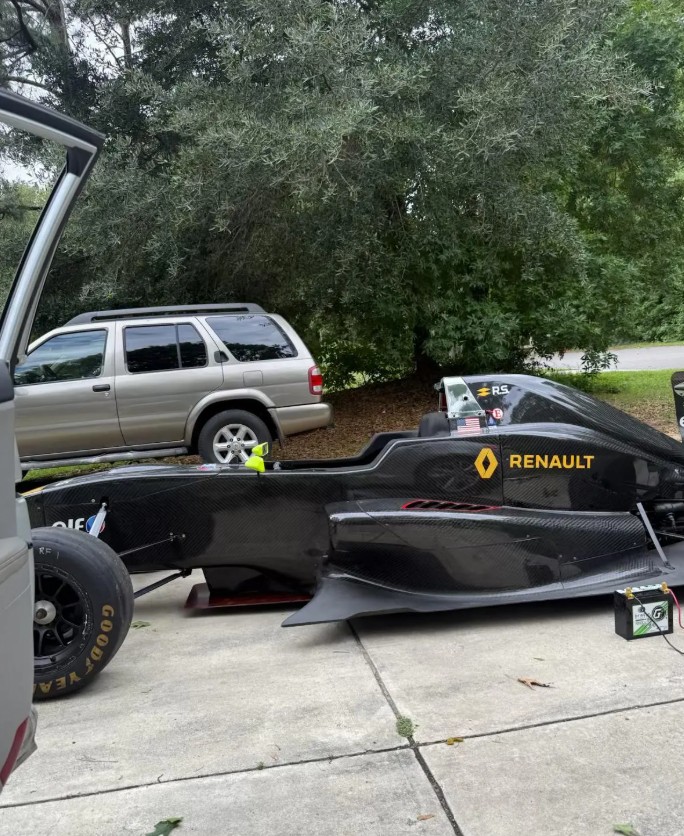 Formula Renault Racing Car