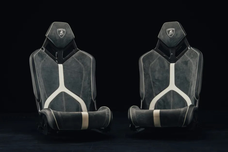 Lamborghini Aventador Carbon-Fiber Seats