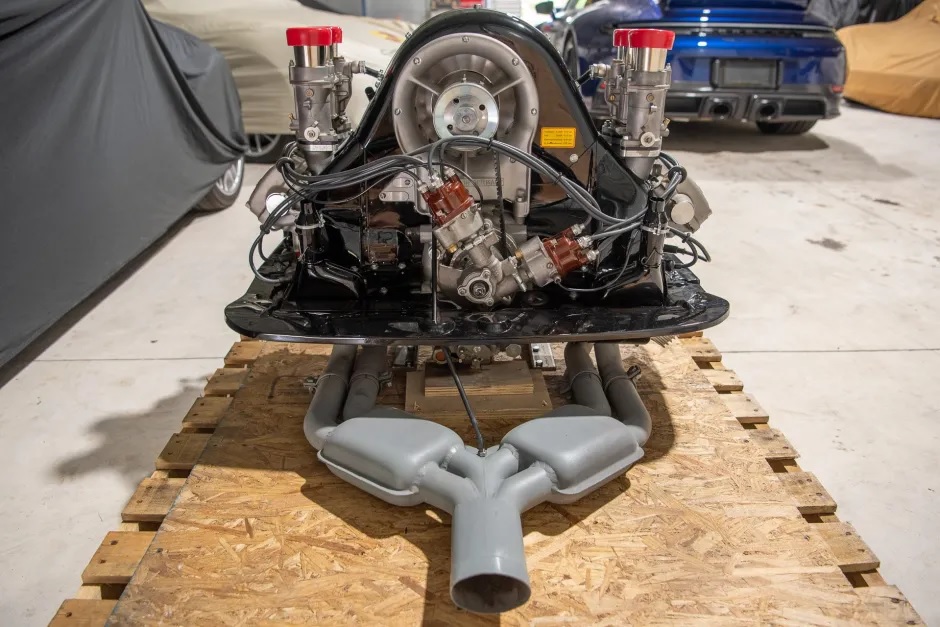 Porsche Fuhrmann Four-Cam Engine