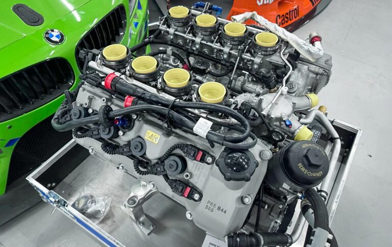 BMW Z4 GT3 engine P65