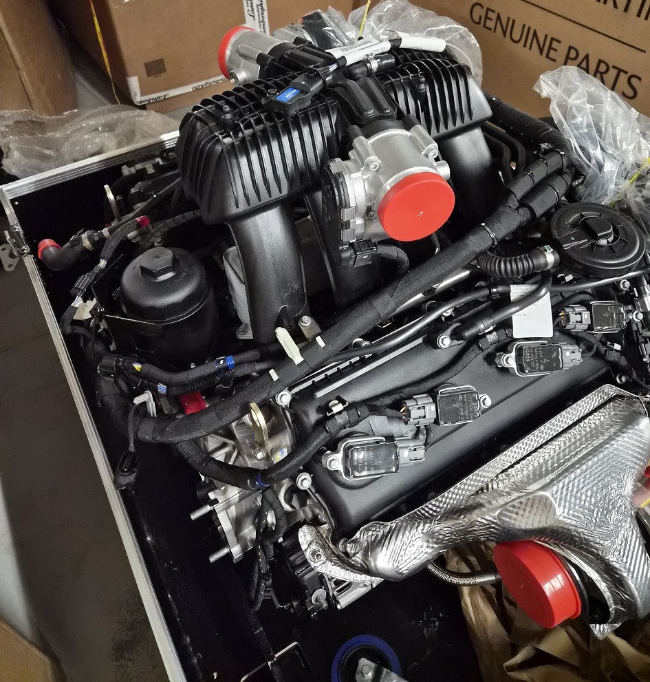 Mclaren 570 GT4 engine