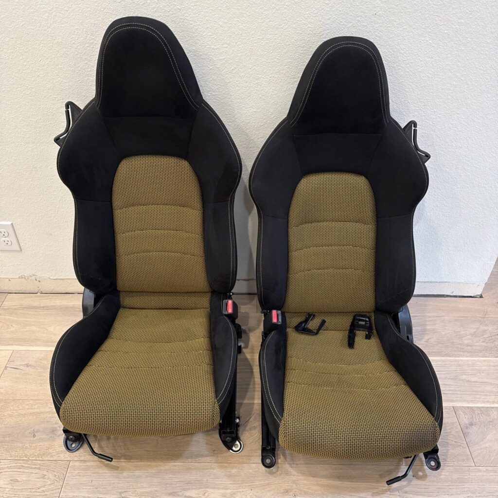2008 Honda S2000 CR Seats 13k Miles