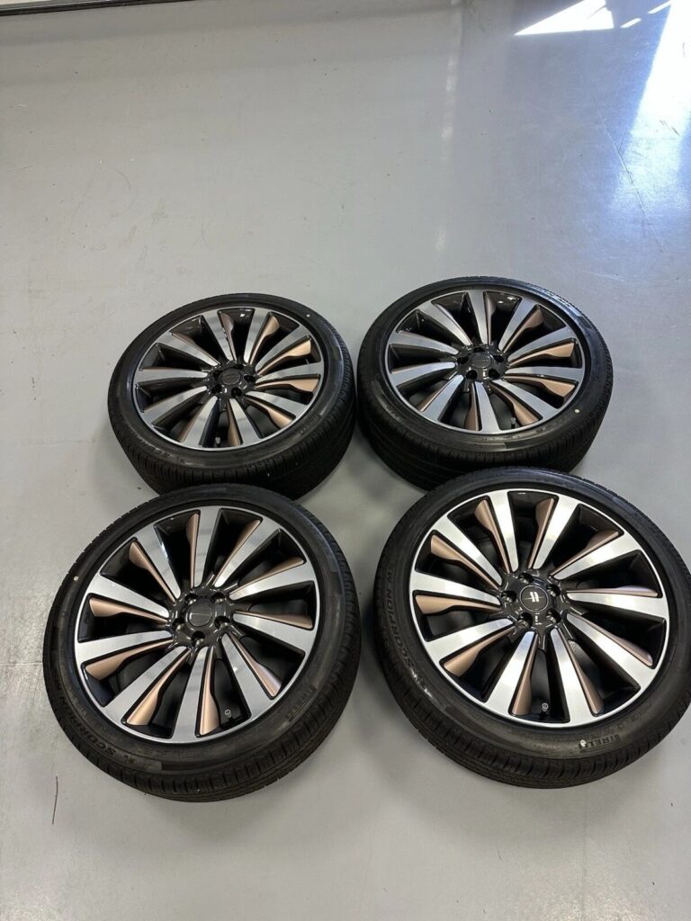 2026 Range Rover SV L460 OEM 23" Oblivion Dark Grey Bronze Wheels