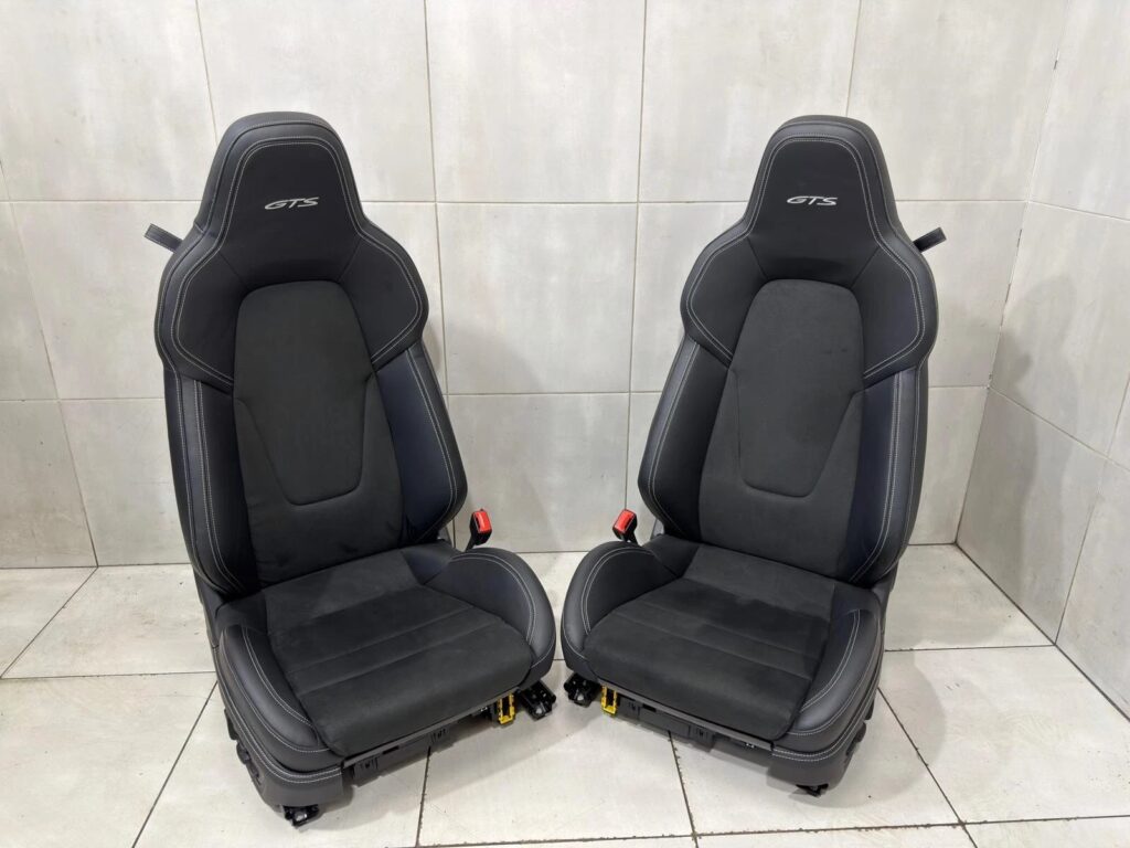 PORSCHE 911 992 GTS GT3 18-WAY SPORT SEATS BLACK ALCANTARA LEATHER SET SILVER