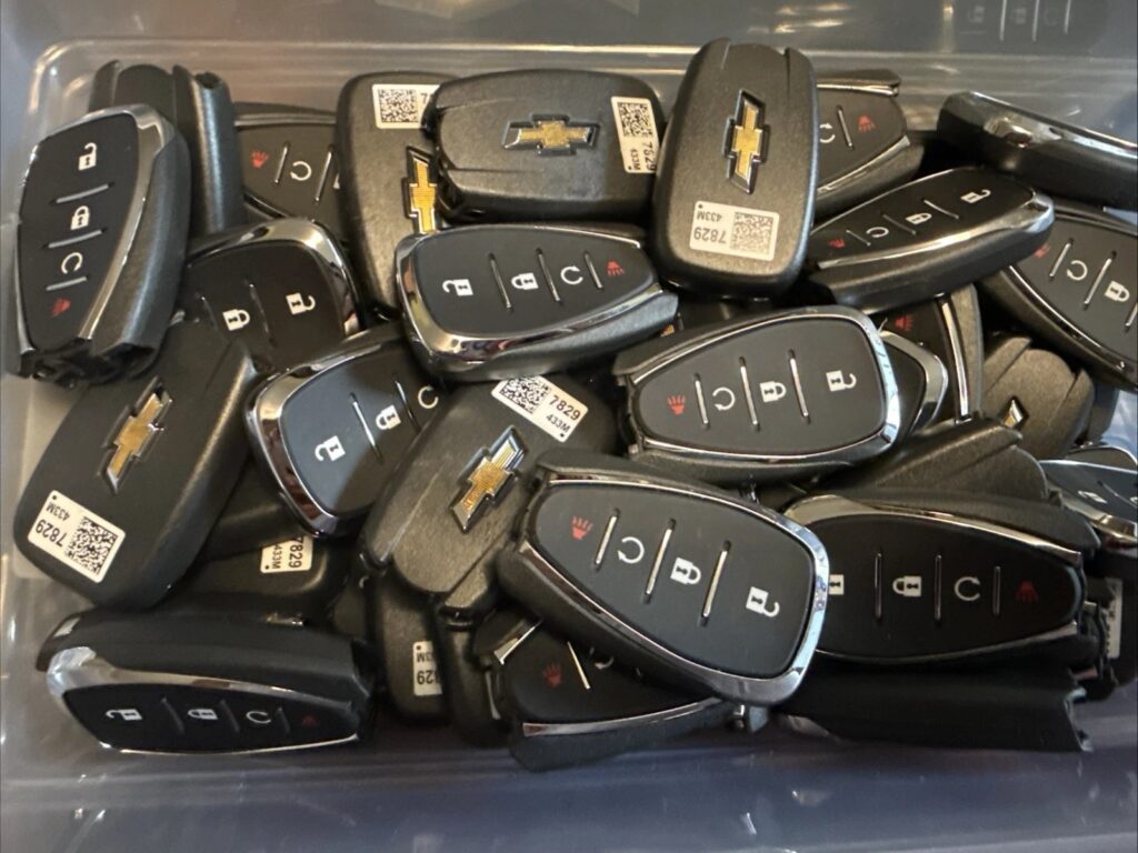 LOT OF 458 OEM CHEVROLET SMART KEY FOB REMOTES HYQ4ES 4 BUTTON KEY FOB LOT