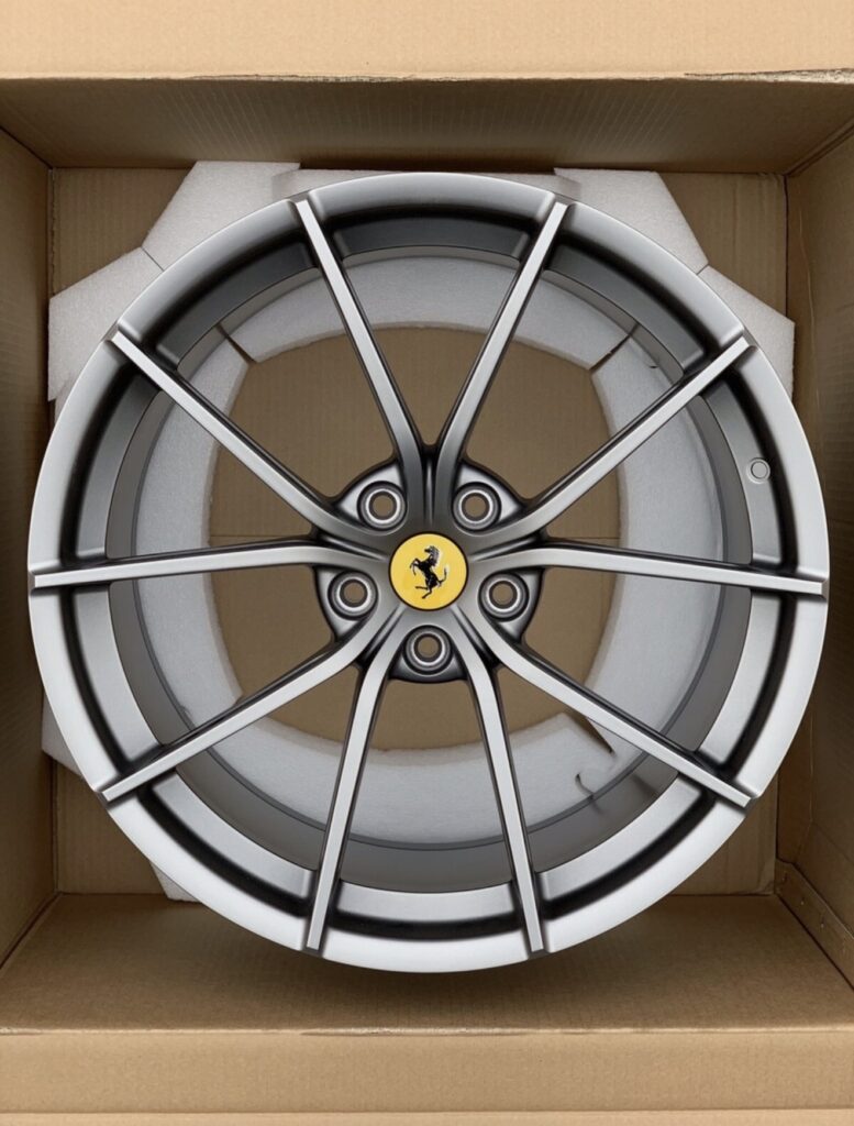 Genuine Ferrari 488 PISTA Wheels Velgen Jantes Forged Wheels Rims Cerchi 20